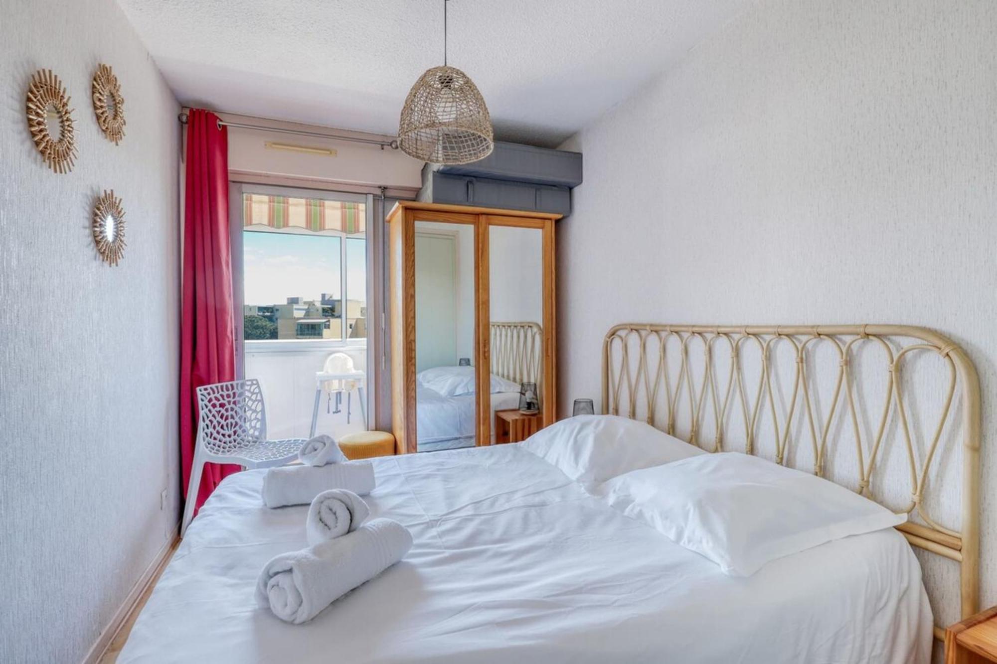 T2 600 M From The Beach! Air-Conditioned Le Lavandou Eksteriør billede